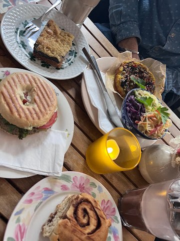 Café rotkehlchen (ehrenfeld) - köln